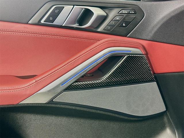 Photo of 2022 Black Sapphire Metallic BMW X6