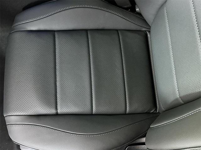 Photo of 2025 Gray Mercedes-Benz GLE 450e