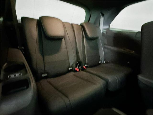 Photo of 2025 White Mercedes-Benz GLS 580