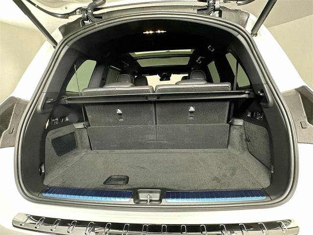 Photo of 2025 White Mercedes-Benz GLS 580