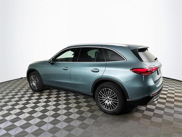 Photo of 2026 Silver Mercedes-Benz GLC 300