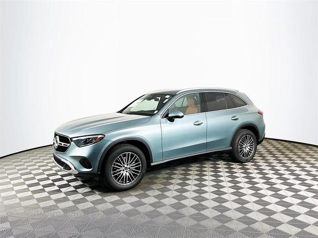 Photo of 2026 Silver Mercedes-Benz GLC 300