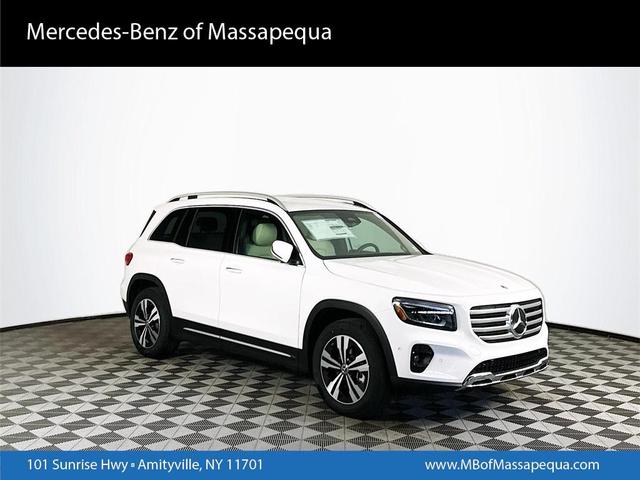 Photo of 2025 White Mercedes-Benz GLB 250