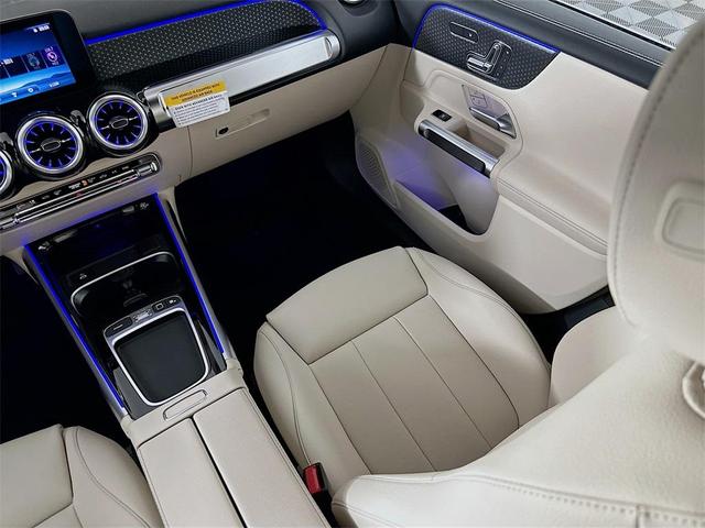 Photo of 2025 White Mercedes-Benz GLB 250