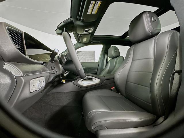 Photo of 2025 White Mercedes-Benz GLE 450