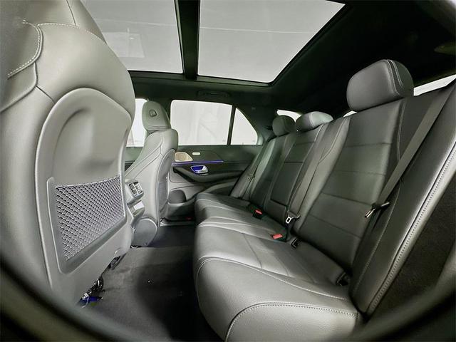 Photo of 2025 White Mercedes-Benz GLE 450