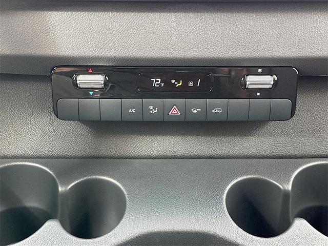 Photo of 2025 White Mercedes-Benz Sprinter 2500