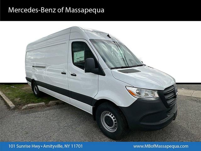 Photo of 2025 White Mercedes-Benz Sprinter 2500