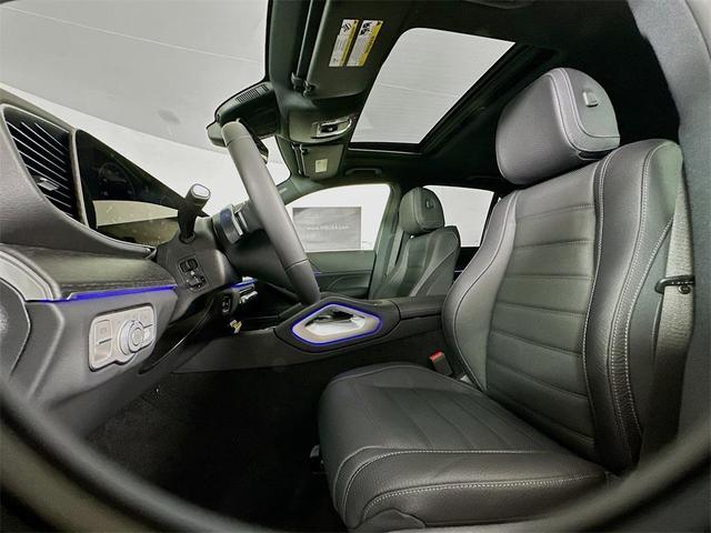 Photo of 2026 White Mercedes-Benz GLE 580