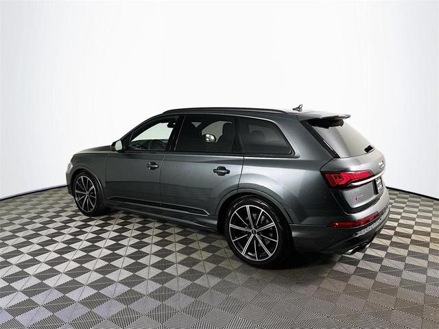 Photo of 2021 Daytona Gray Pearl Effect Audi SQ7