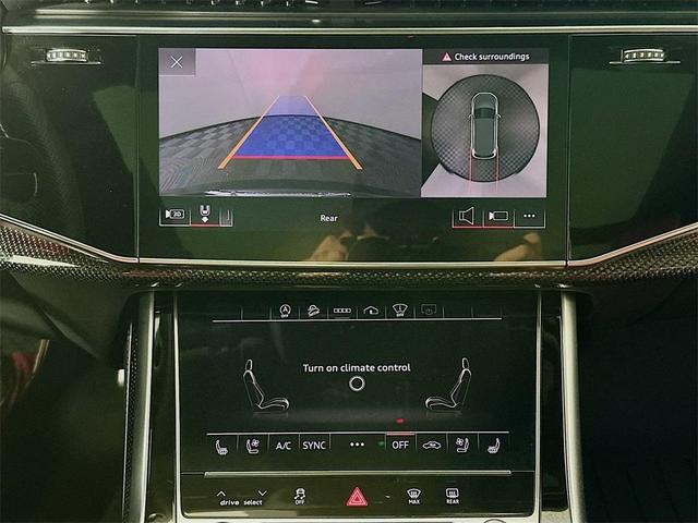 Photo of 2021 Daytona Gray Pearl Effect Audi SQ7