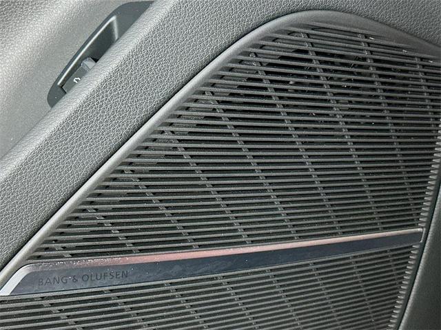 Photo of 2021 Daytona Gray Pearl Effect Audi SQ7