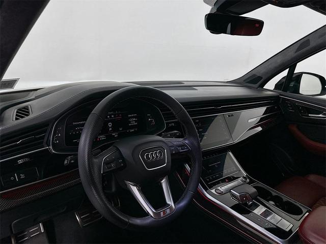 Photo of 2021 Daytona Gray Pearl Effect Audi SQ7