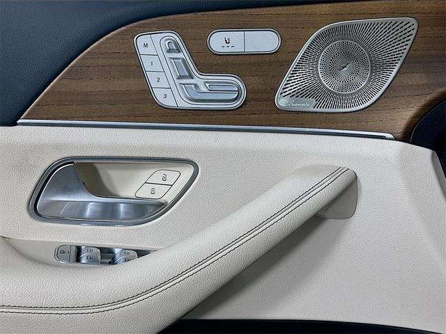 Photo of 2021 Polar White Mercedes-Benz GLE 350