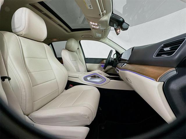 Photo of 2021 Polar White Mercedes-Benz GLE 350