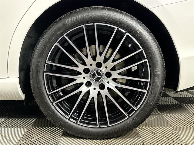 Photo of 2025 White Mercedes-Benz C-Class