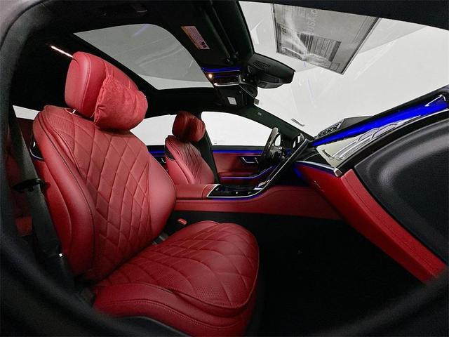Photo of 2025 Black Mercedes-Benz S-Class