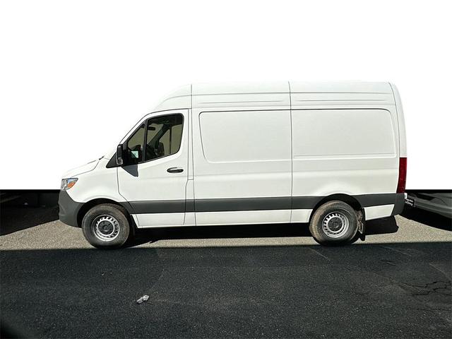 Photo of 2025 White Mercedes-Benz Sprinter 2500