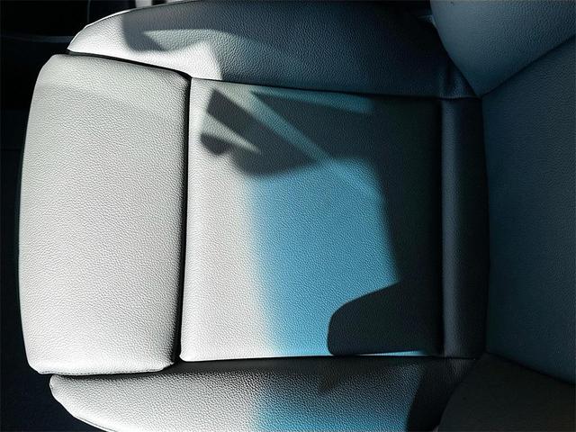 Photo of 2025 White Mercedes-Benz Sprinter 2500