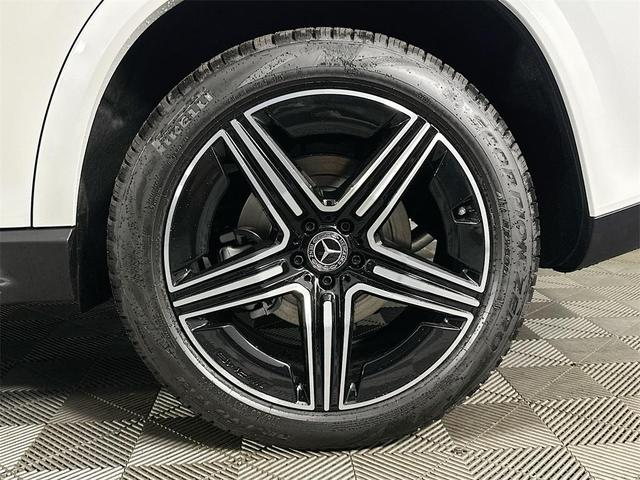 Photo of 2025 White Mercedes-Benz GLE 450e