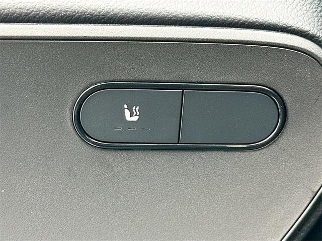 Photo of 2025 White Mercedes-Benz Sprinter 2500