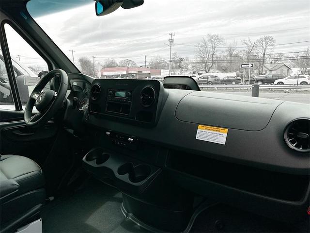 Photo of 2025 White Mercedes-Benz Sprinter 2500