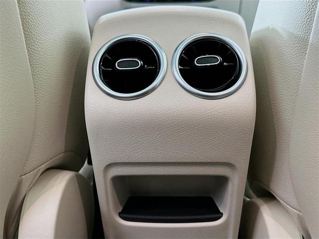 Photo of 2026 White Mercedes-Benz GLA 250