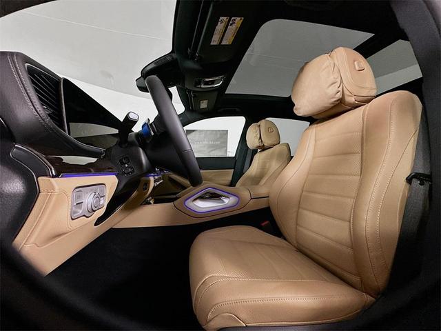 Photo of 2026 Black Mercedes-Benz GLE 580