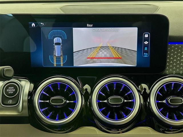 Photo of 2025 White Mercedes-Benz GLB 250