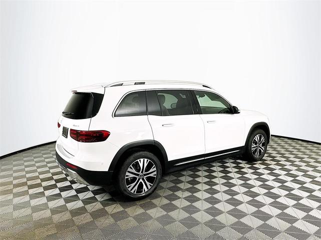 Photo of 2025 White Mercedes-Benz GLB 250