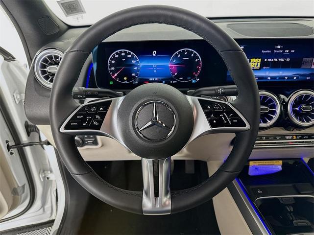 Photo of 2025 White Mercedes-Benz GLB 250