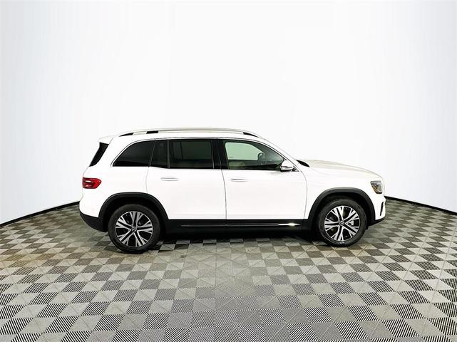 Photo of 2025 White Mercedes-Benz GLB 250