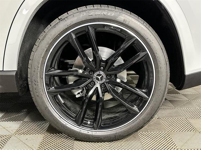 Photo of 2026 Gray Mercedes-Benz GLS 580