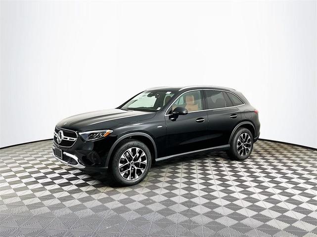 Photo of 2025 Black Mercedes-Benz GLC 350e