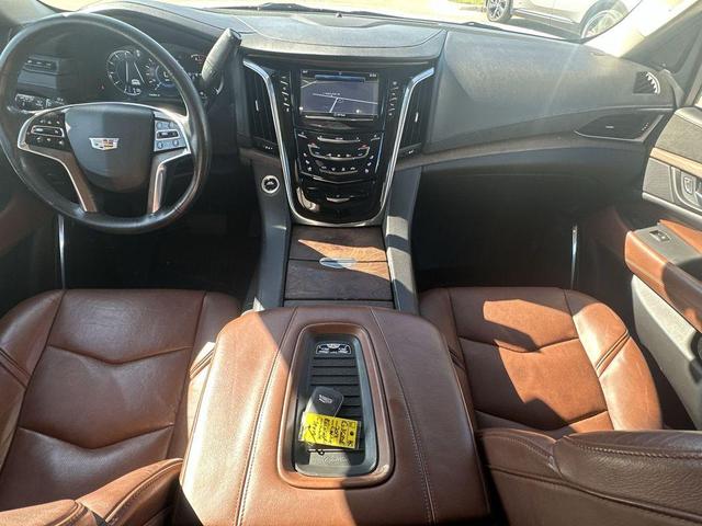 Photo of 2019 White Cadillac Escalade ESV