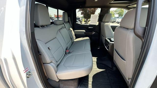Photo of 2021 White GMC Sierra 1500