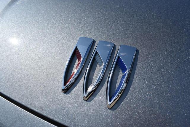 Photo of 2025 Gray Buick Enclave