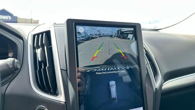 Photo of 2022 Gray Ford Edge