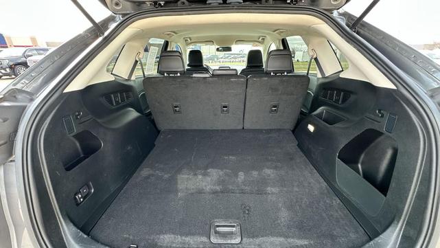 Photo of 2022 Gray Ford Edge