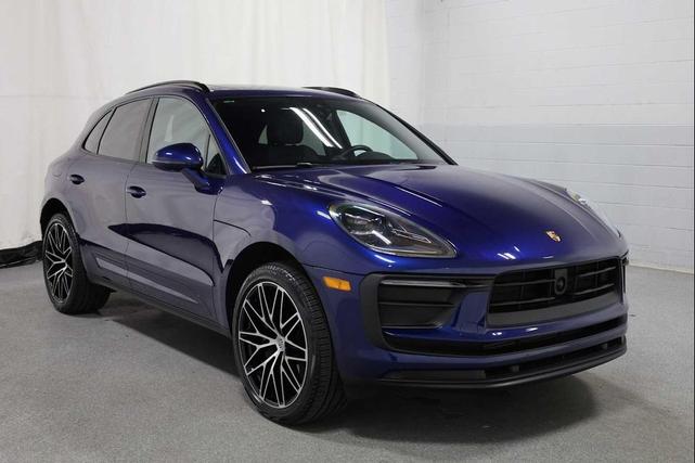 Photo of 2025 Blue Porsche Macan