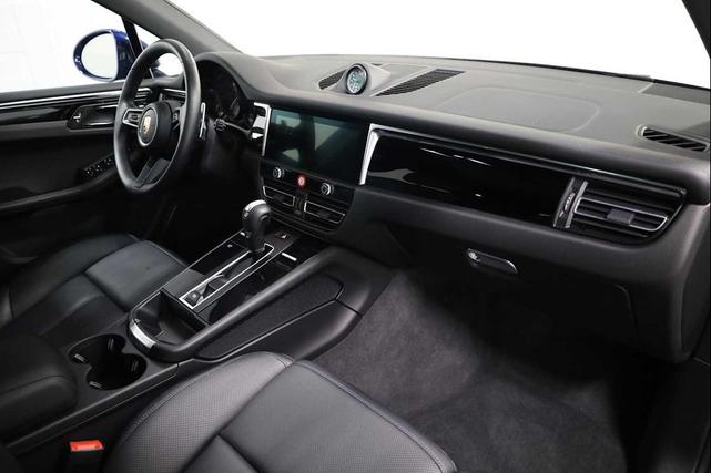 Photo of 2025 Blue Porsche Macan