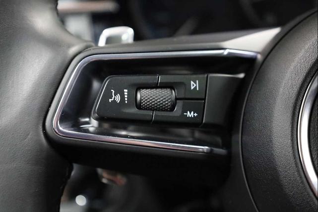 Photo of 2025 Blue Porsche Macan