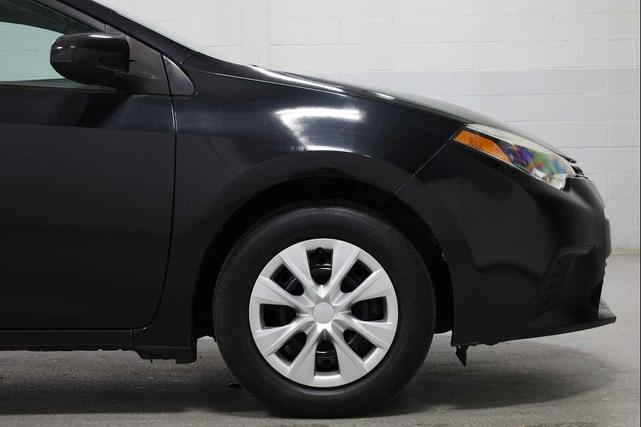 Photo of 2016 Black Sand Pearl Toyota Corolla
