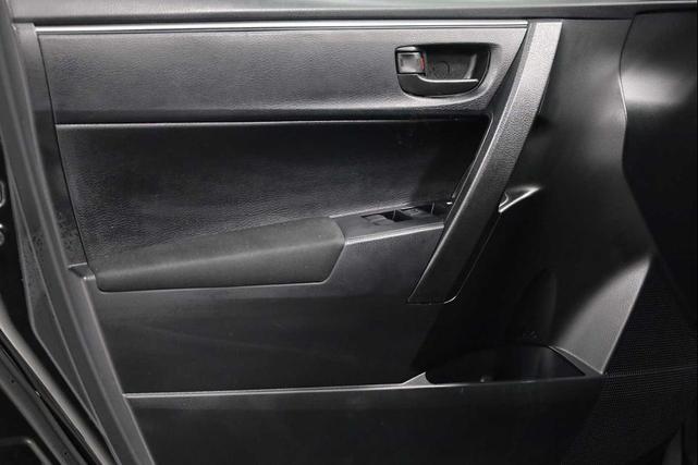 Photo of 2016 Black Sand Pearl Toyota Corolla