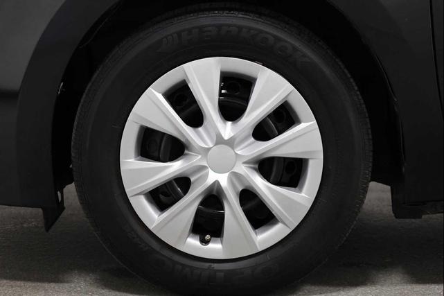 Photo of 2016 Black Sand Pearl Toyota Corolla