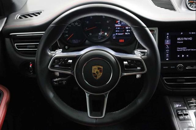 Photo of 2021 Dolomite Silver Metallic Porsche Macan