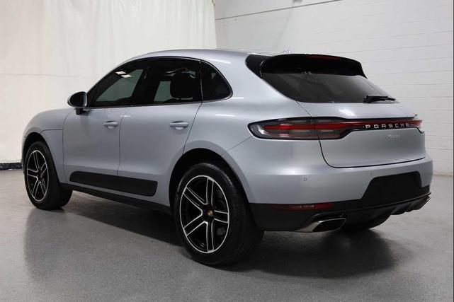 Photo of 2021 Dolomite Silver Metallic Porsche Macan