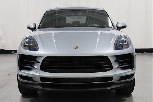 Photo of 2021 Dolomite Silver Metallic Porsche Macan