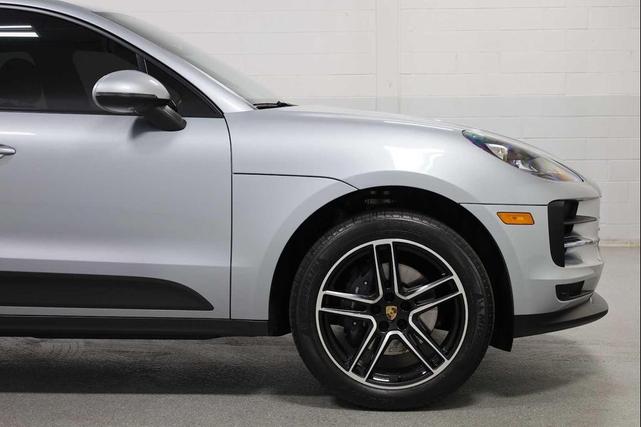 Photo of 2021 Dolomite Silver Metallic Porsche Macan