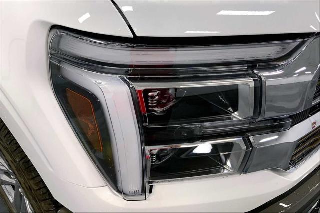 Photo of 2025 Star White Metallic Tri-Coat Ford F-150